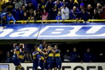 بوكا جونيورز يحتفظ بصدارة الدوري الأرجنتيني