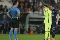 صافرة إنكليزية لقمة بايرن وبرشلونة في دوري الأبطال