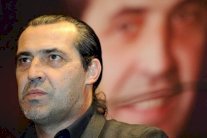 الأرجنتيني باتيستا يقود المنتخب البحريني رسميا لسنتين