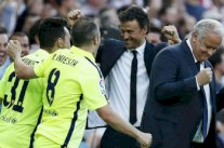 إنريكي تاسع مدرب يتوج مع برشلونة بالدوري في أول موسم