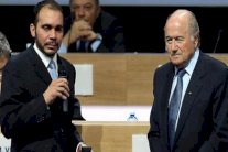 انتخابات رئاسة الفيفا: مواجهة بين بلاتر والأمير علي