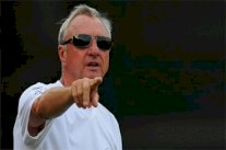 كرويف يسخر من ريال مدريد ويثني على برشلونة و يوفنتوس 