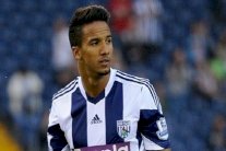 سينكلير ينضم نهائياً إلى أستون فيلا