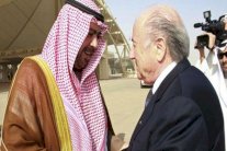 الفهد يحمل على أميركا ويرفض تأجيل انتخابات الفيفا