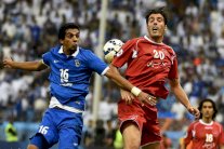 الهلال يتفوق على بيروزي ويلحق بربع نهائي 
