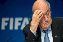 بلاتر يسعى لولاية خامسة رغم فضيحة الفساد