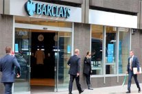 مصرف باركليز يفتح تحقيقا داخليا بسبب فضيحة الفيفا