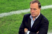 ادفوكات يمدد عقده مع سندرلاند عاما اخر