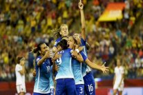 ألفيش تقود البرازيل إلى ثاني أدوار مونديال السيدات