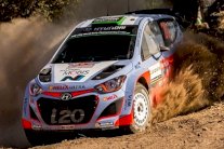 رالي سردينيا: بادون يفاجىء أوجييه في اليوم الأول