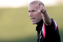 زيدان: لم أكن أتمنى دخول عالم التدريب