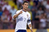 بينيتيز يحصل على موافقة رونالدو بالبقاء مع ريال مدريد