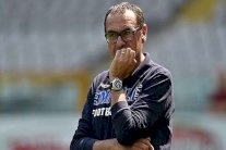 ماوريتسيو ساري لخلافة بينيتيز في نابولي