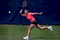 دورة برمنغهام: هاليب بسهولة إلى ربع النهائي