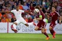 ايسلندا تسقط تشيكيا وفوز صعب لهولندا ومتأخر لتركيا