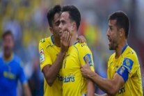 لاس بالماس يعود إلى الليغا بعد غيابه عنها لـ13 عاماً