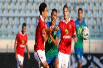 الأهلي يتخطى المقاصة بثنائية والزمالك على أعتاب اللقب