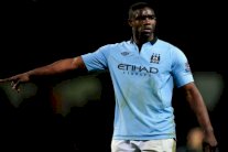 أستون فيلا يضم المدافع ريتشاردز لأربع سنوات