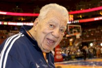 رحيل رائد الاحصائيات في الدوري الأميركي بولاك