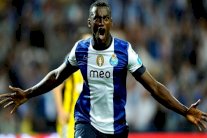 جاكسون مارتينيز يؤكد انتقاله إلى أتلتيكو مدريد