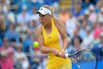 فوزنياكي تهزم كوزنتسوفا وتبلغ ربع نهائي دورة ايستبورن