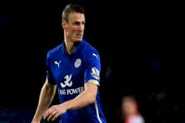 ليستر يحتفظ بالألماني هوث 3 مواسم ونصف