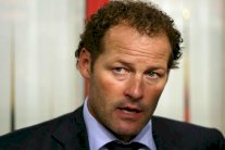 داني بليند يخلف هيدينك في تدريب منتخب هولندا