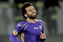 فيورنتينا يحذر انتر ميلان من التفاوض مع محمد صلاح 