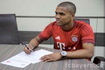 بايرن ميونيخ يعلن عن تعاقده مع الدولي البرازيلي كوستا