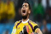 اليونايتد يضع حارس التانغو كخيار بديل لتعويض دي خيا