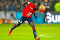 السنغالي غيي من ليل إلى أستون فيلا