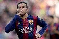 إنريكي يرغب في الاحتفاظ ببدرو ولا يستبعد رحيله لتشلسي