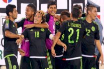 المكسيك وبنما تكملان عقد نصف نهائي الكأس الذهبية