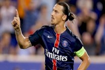 رايولا يُكذّب موكله : مستقبل ابراهيموفيتش ليس بيدي 