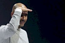 غوارديولا يوافق على تدريب مان سيتي في الموسم المقبل