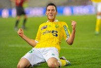 فيرتو من نانت إلى أستون فيلا لخمس سنوات