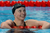 رباعية تاريخية للأميركية ليديكي بعد ذهبية 800 م حرة