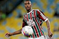 إدارة فلومينينسي تؤكد بيع جيرسون لروما وليس برشلونة