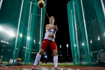 رقم قياسي جديد للبولندية فلودارتشيك في رمي المطرقة