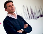 كو يصف ادعاءات التنشط بـ