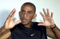 الترينيدادي ناكيد يعتزم الترشح لرئاسة الفيفا