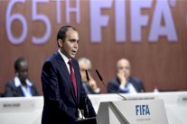 فالك يرد على الأمير علي بشأن مساعدة الدول الفقيرة