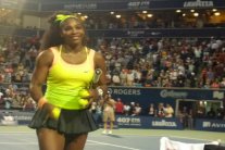 دورة تورونتو: سيرينا تواصل مشوارها وعودة قوية لهاليب