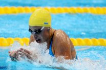 السباحة السويدية جوهانسون تحرز ذهيبة 50 م ظهراً