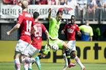 بداية قوية لأياكس بثلاثية نظيفة في شباك ألكمار