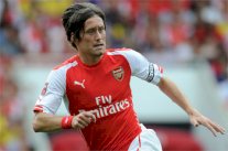 روزيسكي يبتعد عن أرسنال نحو شهرين بعد جراحة في الركبة