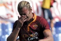 الاصابة تدفع بالإيطالي بالتزاريتي إلى الاعتزال