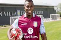 استون فيلا يعزز صفوفه بلاعب برشلونة اداما تراوريه