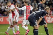 أياكس يواصل انطلاقته القوية في الدوري الهولندي