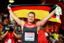 بكين2015: الألمانية شفانيتس تحرز أول ألقابها الكبيرة